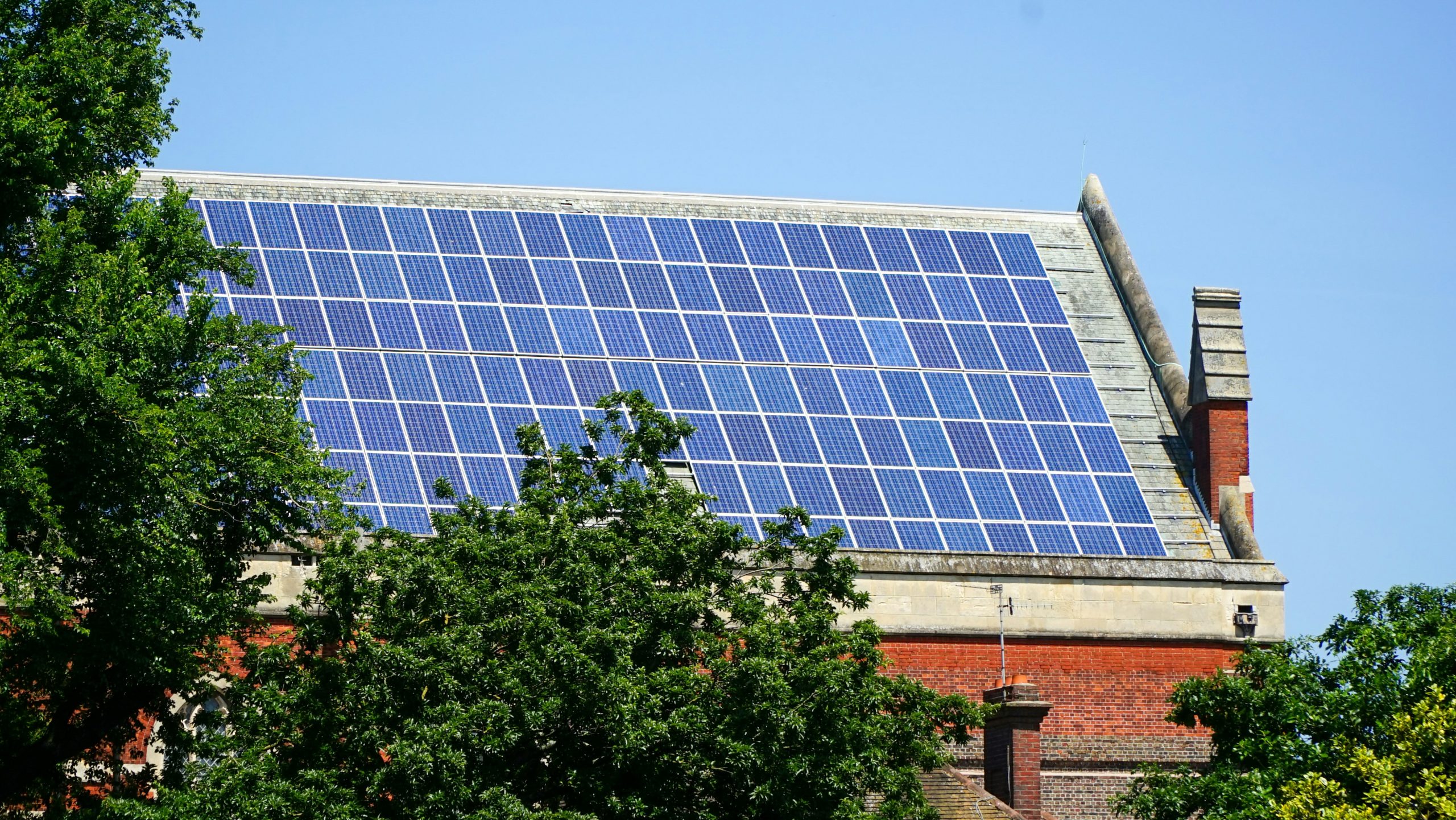 Winter’s Hot Topic: What To Look For When Buying An Energy Efficient Home