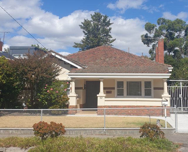 Buyer’s Agent Strathmore Heights – Suburb Profile